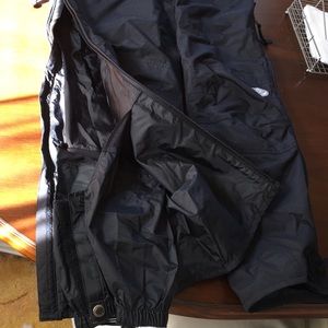 Roxy snowboarding pants.  Brand new without tags.